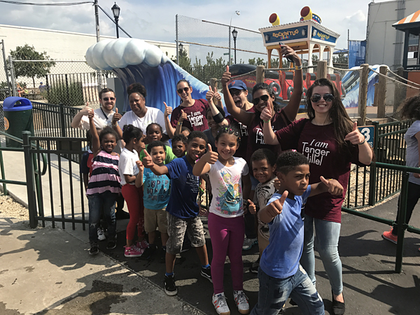 UJA Federation of New York >> Children from Brooklyn shelter enjoy mini-camp with Hillel student volunteers.